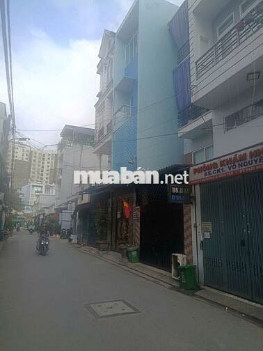 NHÀ HƯƠNG LỘ 2 , HẺM Ô TÔ , TRỆT , 3 LẦU,5 PN ,4 TOILET, CHỈ 15TR/TH