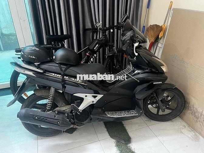 Xe tay ga Honda Air Blade đời 2007, đã thay dàn áo