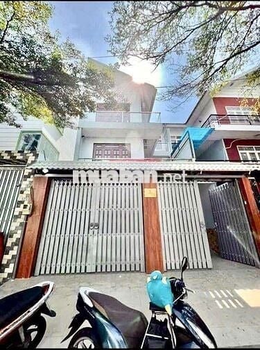 Cho thuê biệt thự giá rẻ 10 x 20 có 6pn 6wc sân thượng