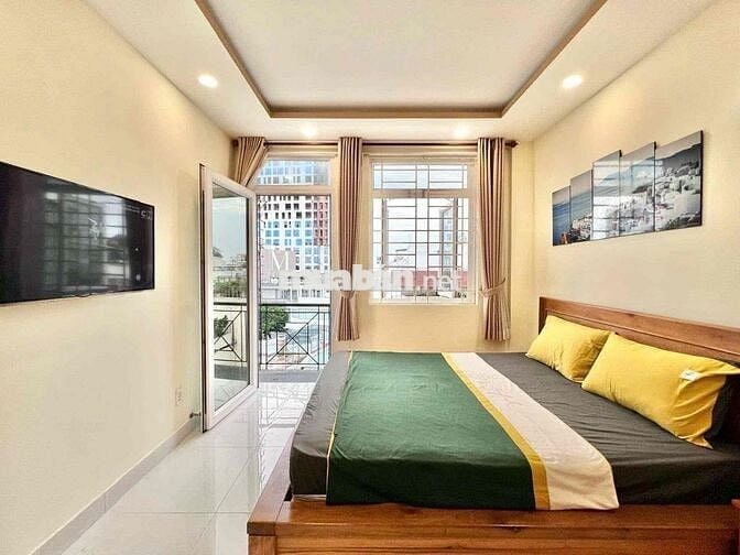 CHO THUÊ CĂN HỘ BAN CÔNG CỰC SÁNG GẦN VÒNG XOAY DÂN CHỦ-GIÁ SIÊU HỜI