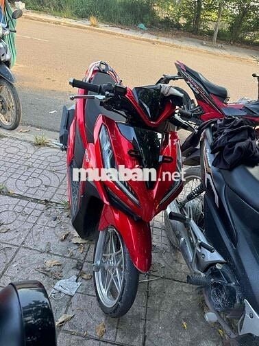 Honda Vario 150 Đỏ Tự động
