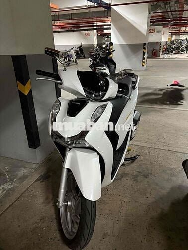 xe nhà cần bán cho người dùng đam mê. SH125 2020