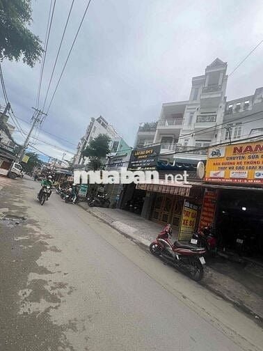 CHO THUÊ NHÀ MẶT TIỀN NHÀ MỚI ĐÚC 3 LẦU