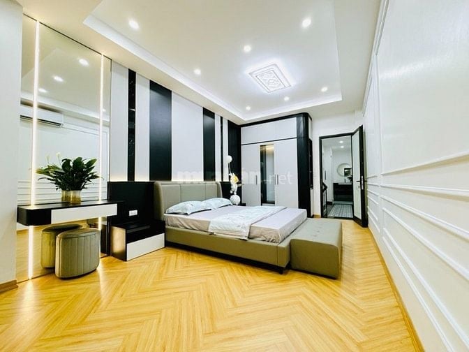 Bán gấp nhà mặt phố kinh doanh vỉa hè hồ tùng mậu,cầu giấy giá 19,9tỉ