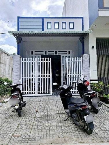 Bán Nhà 200,4m2 giá 690tr ngay Nguyễn Du, Trảng Bàng, Tây Ninh