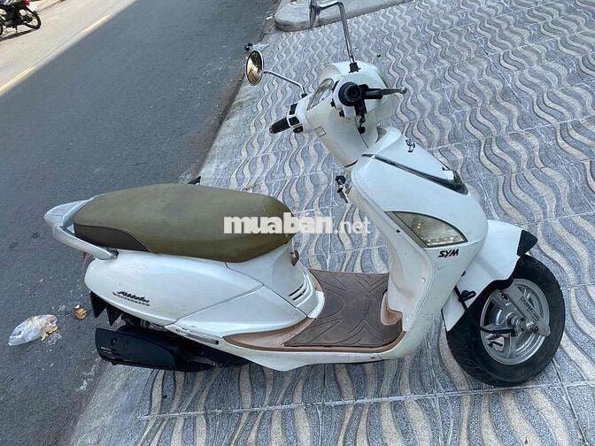 xe tay ga atila fi phun xăng