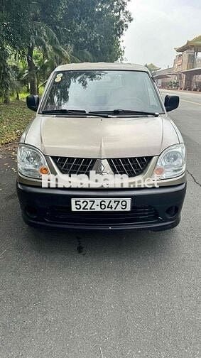 Mitsubishi Jolie 2005