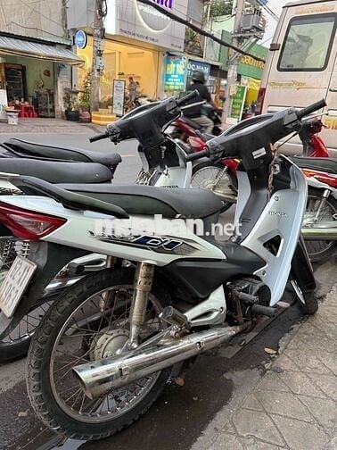 Honda Wave màu Trắng