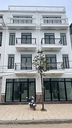 Sang Nhượng Nguyên Căn Nhà Đôi Mới Đầu Tư New 100% Full Nội Thất