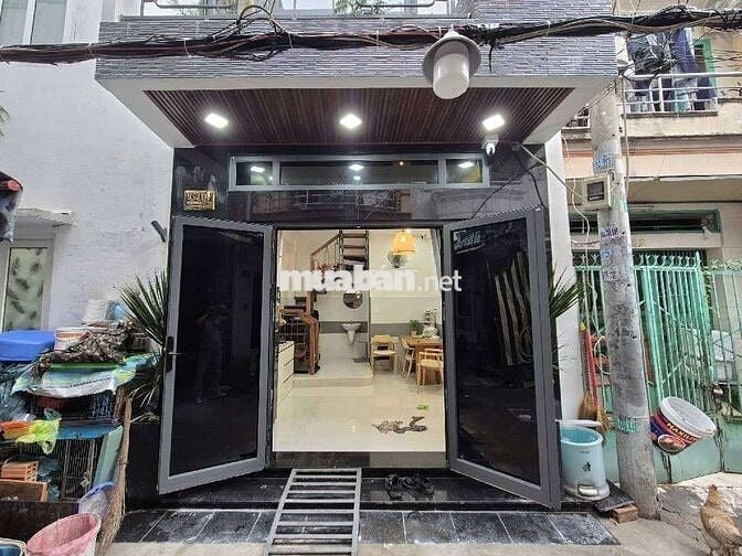 NHÀ 3 TẦNG  MỚI  – 2PN, 3WC – SÁT MẶT TIỀN  – TẶNG FULL NỘI THẤT