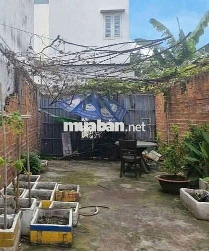 ĐẤT LỌT KHE KHU DÂN CƯ XÂY DỰNG TỰ DO DÂN CƯ NHÀ KÍN HẾT GẦN CHỢ, TRƯỜ