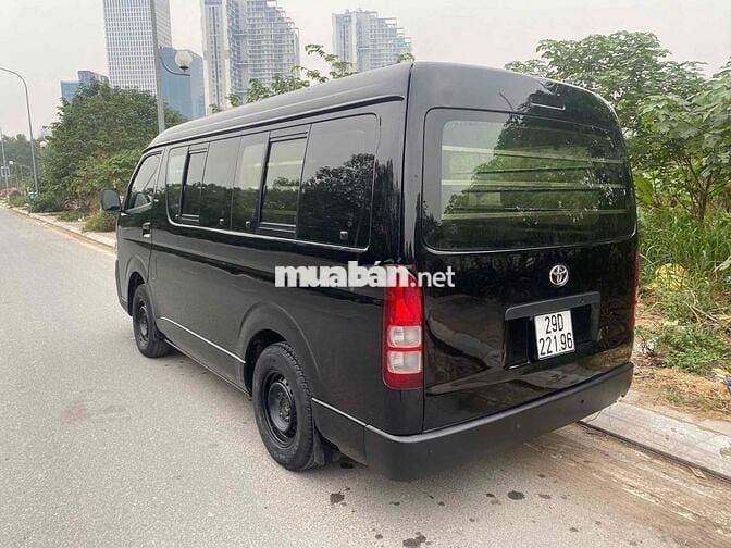 Toyota Hilace Van 2011 940kg 20 vạn Đen