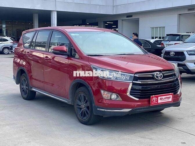 Toyota Innova 2017 2.0 Venturer - 88000 km