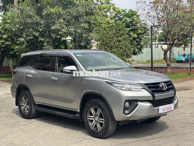 Ban Toyota Fortuner 2017 số sàn máy dầu