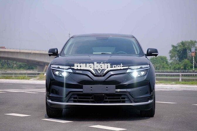 Xe điện Vinfast VF8 Eco 2024 Đen