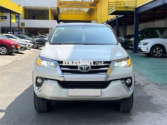 TOYOTA FORTUNER 2.4G 4X2 AT 2019 XE GIA ĐÌNH ĐI ÍT