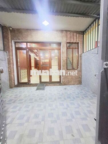 Cho Thuê Nhà Lầu Gần Công Sau Pouchen