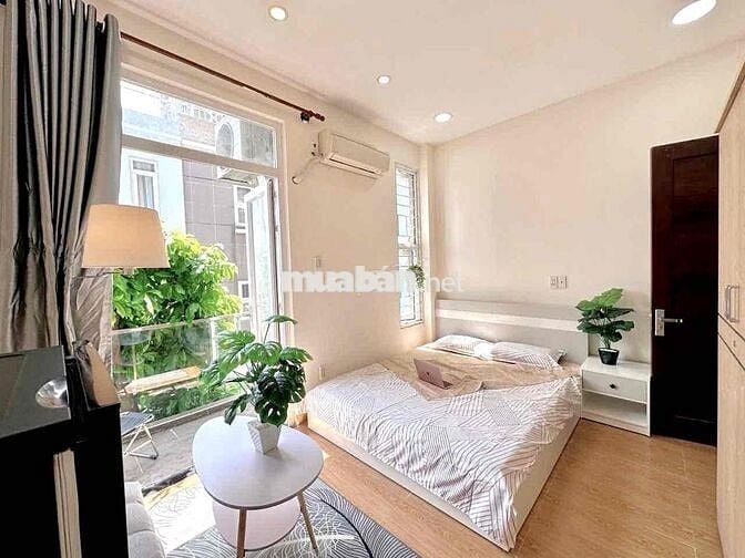 Phòng Cho Thuê Full Nội Thất Ban Công Tại Thiên Hộ Dương, Gần Q3, Q1