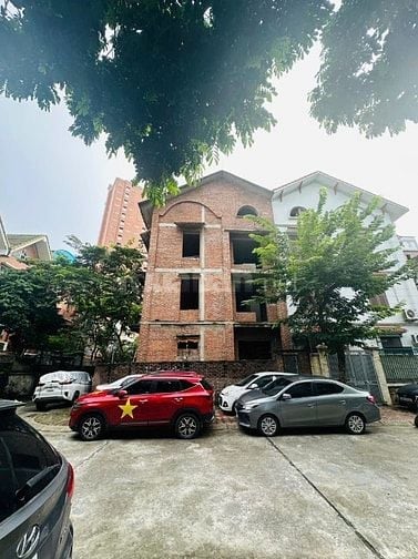 Chính chủ bán nhà biệt thự liền kề góc 3 mặt tiền ngõ 3 Đỗ Nhuận 135m2