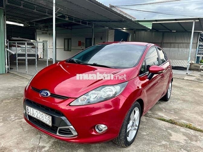 Ford Fiesta 2013 1.6 AT Hatchback - 107000 km