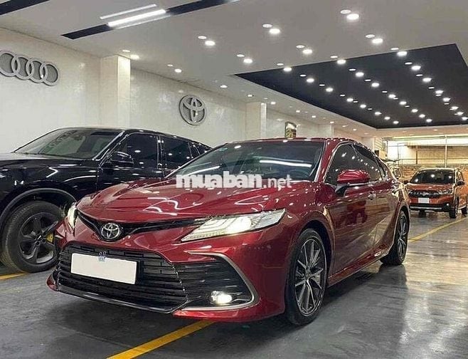 Toyota Camry 2022 2.0 Q 17000 km