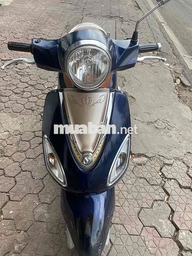 xe Venus Fi 125 xanh