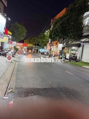 Nhà mặt tiền 4 tang kd 79m2 Cầu Xéo Tân Phú vị trí sầm uất