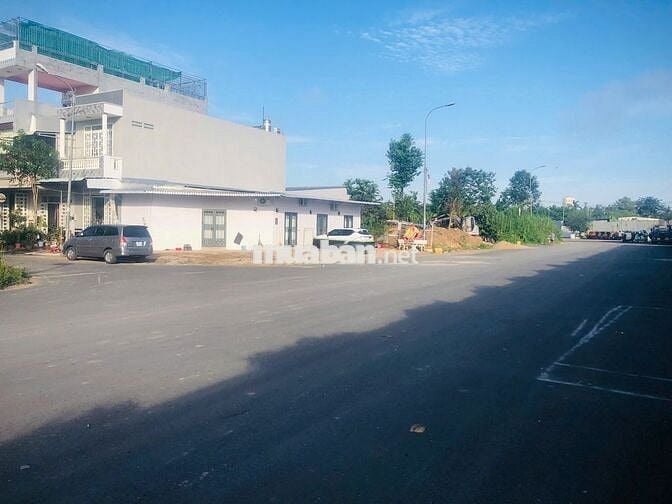 PHÒNG MẶT TIỀN LỘ Ô TÔ KDC HƯNG PHÚ 1 - GẦN SIÊU THỊ GO & TRUNG TÂM TP