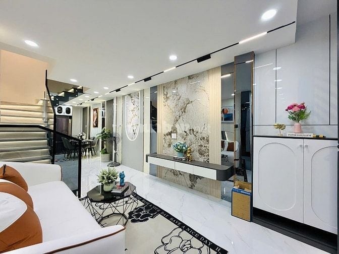 Chủ nhà kí gửi đ.Hồ Văn Huê P.9 Q.Phú Nhuận giá chỉ 2 tỷ 100tr/ 62m2. 