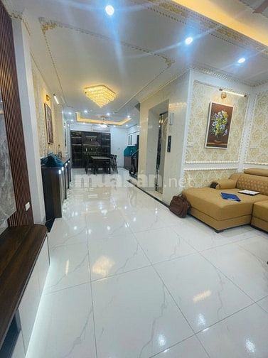 Võ Chí Công – Cầu Giấy – 61 M2 – 6 Tầng – MT 5.5 M – Giá 14.5 Tỷ.  