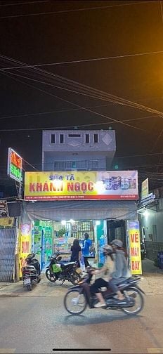 Sang  cửa hàng Sữa Tã - Vé Máy Bay