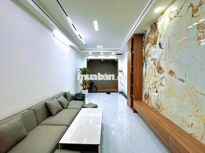 BÁN NHÀ CẦU GIẤY – GẦN PHỐ - 7 TẦNG THANG MÁY - DT 48m2