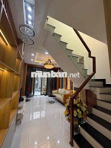 HẺM SẠCH VÀI BƯỚC CHÂN RA MẶT TIỀN.2 TẦNG BTCT.DTSD80M2. 4 TỶ950.TL.