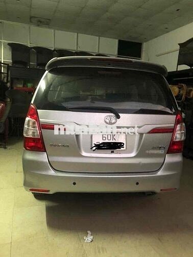 Toyota Innova Bạc 7 chỗ