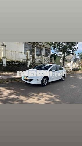 Peugeot 408 2016 Premium 2.0 AT - 6000 km