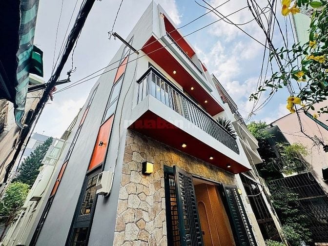 Cô chú nhà bán gấp đ. Thành Thái P.12 Q10 giá chỉ 2 tỷ 350tr/ 62m2