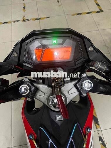 cần mua xe mới bán xe Sonic