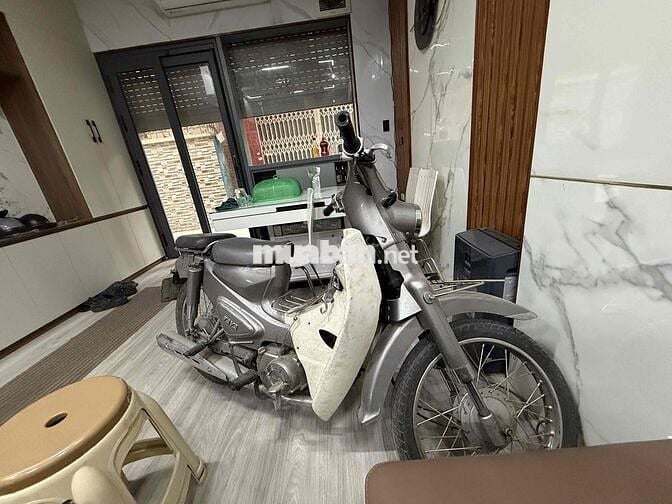 Xe máy Cúp màu Xám 50cc