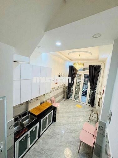 Cần Pass HĐ cho thuê nhà - 2PN - Ban công - 3WC - KDoanh nhỏ