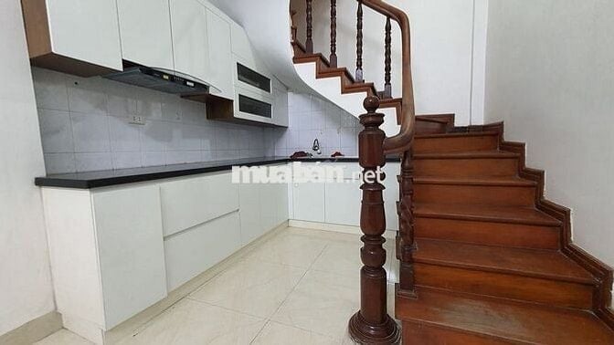 Chính chủ cho thuê nhà 5 tầng 3PN đường Tôn Đức Thắng, Văn Miếu, HN