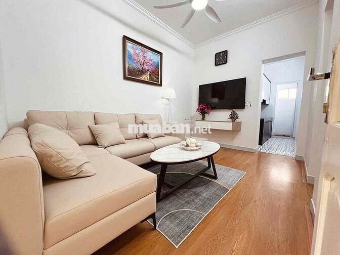 Bán nhà tập thể phố Lý Nam Đế nhà đẹp 2 thoáng sát lăng Bác 60m2 T4  2