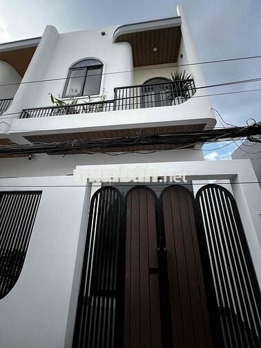 Nhà lầu Phường Đạo Thanh thuộc phường 5 Mỹ Tho cũ