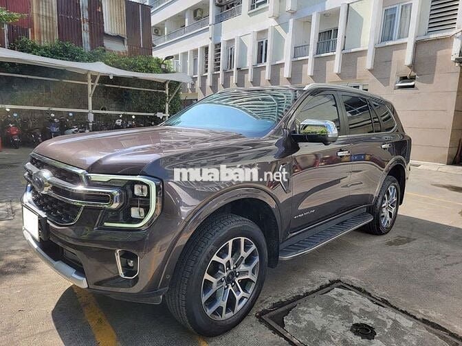 Ford Everest 2023 Titanium Plus 2.0L 4x4 AT