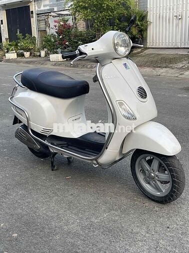 cần bán xe vespa Fi 2012 xe nguyên rin