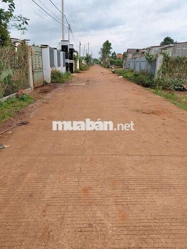 Bán đất hẻm cấp 1 dốc buôn rư đối diện Him Lam