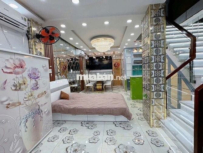 Căn hộ 40m2 Vừa ở Vừa kinh doanh ngay chân cầu Nguyễn Văn Cừ Quận 8