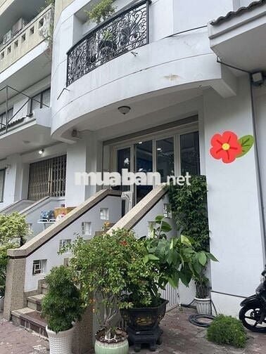 căn hộ chung cư cao cấp TRỆT MẶT TIỀN,
CMT8 3
SHR 152m2
5 X3Om 2 tầng