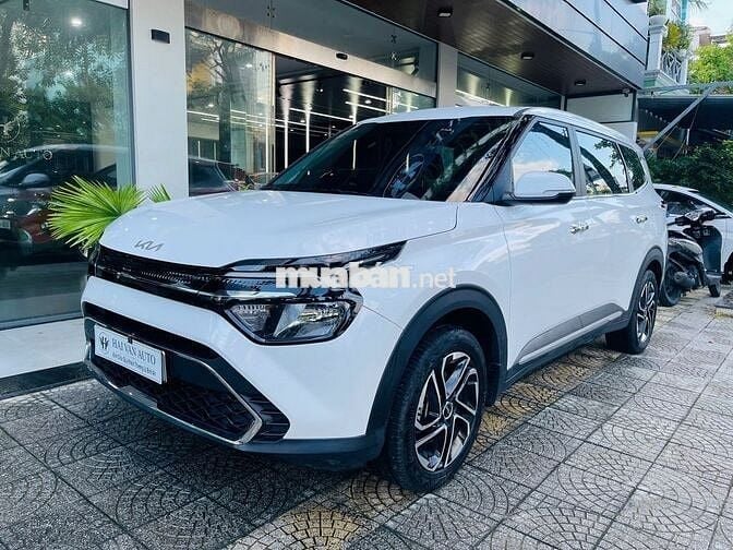 Kia Carens 2024 1.5G IVT - 50000 km