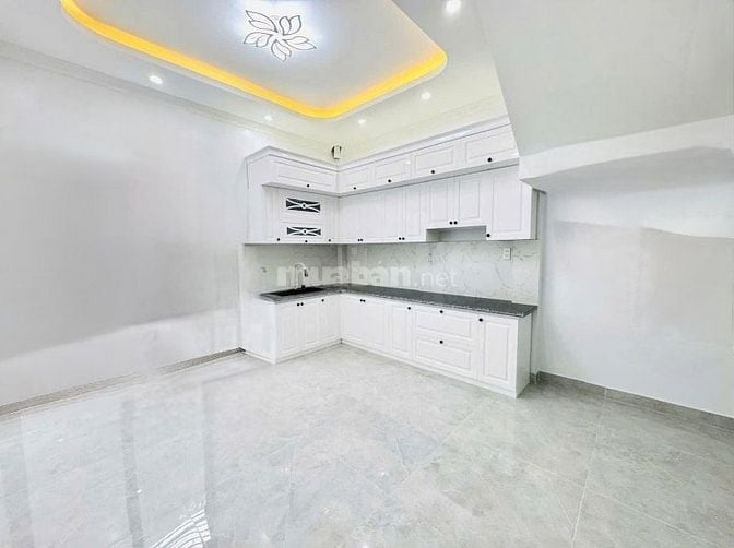 Chính chủ cần bán nhà trong ngõ 85 Hàng Kênh đối diện với Chợ Con DTMB