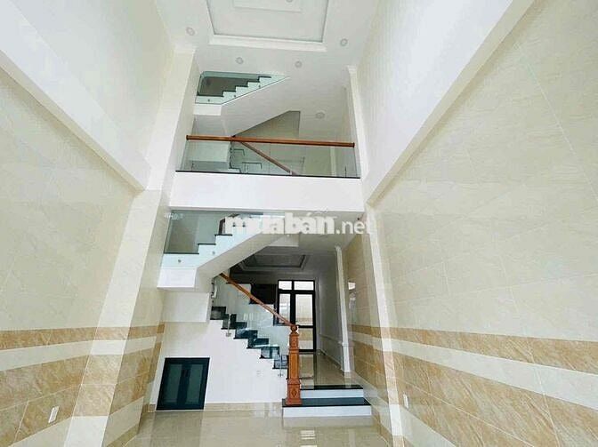 Bán Nhà Mới 4 Lau Khu Dân Cư Văn Minh . Sát KDT Vạn Phúc Quốc Lộ 13